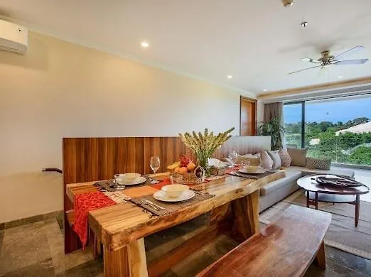 Dreamland 300 Meter Private Walk Villa